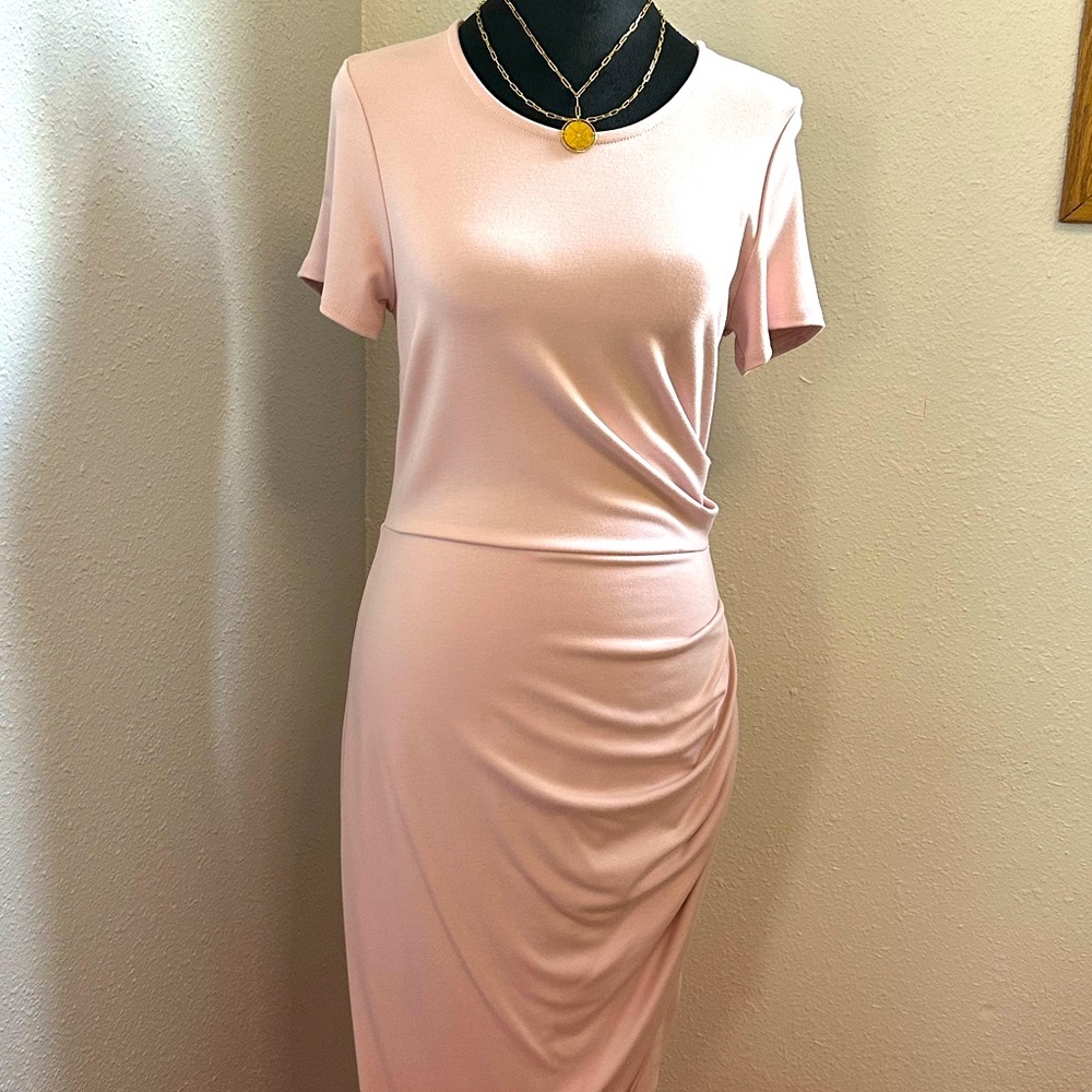 Gilli women’s ruched dress. Rose Pink. Size Small. NWOT